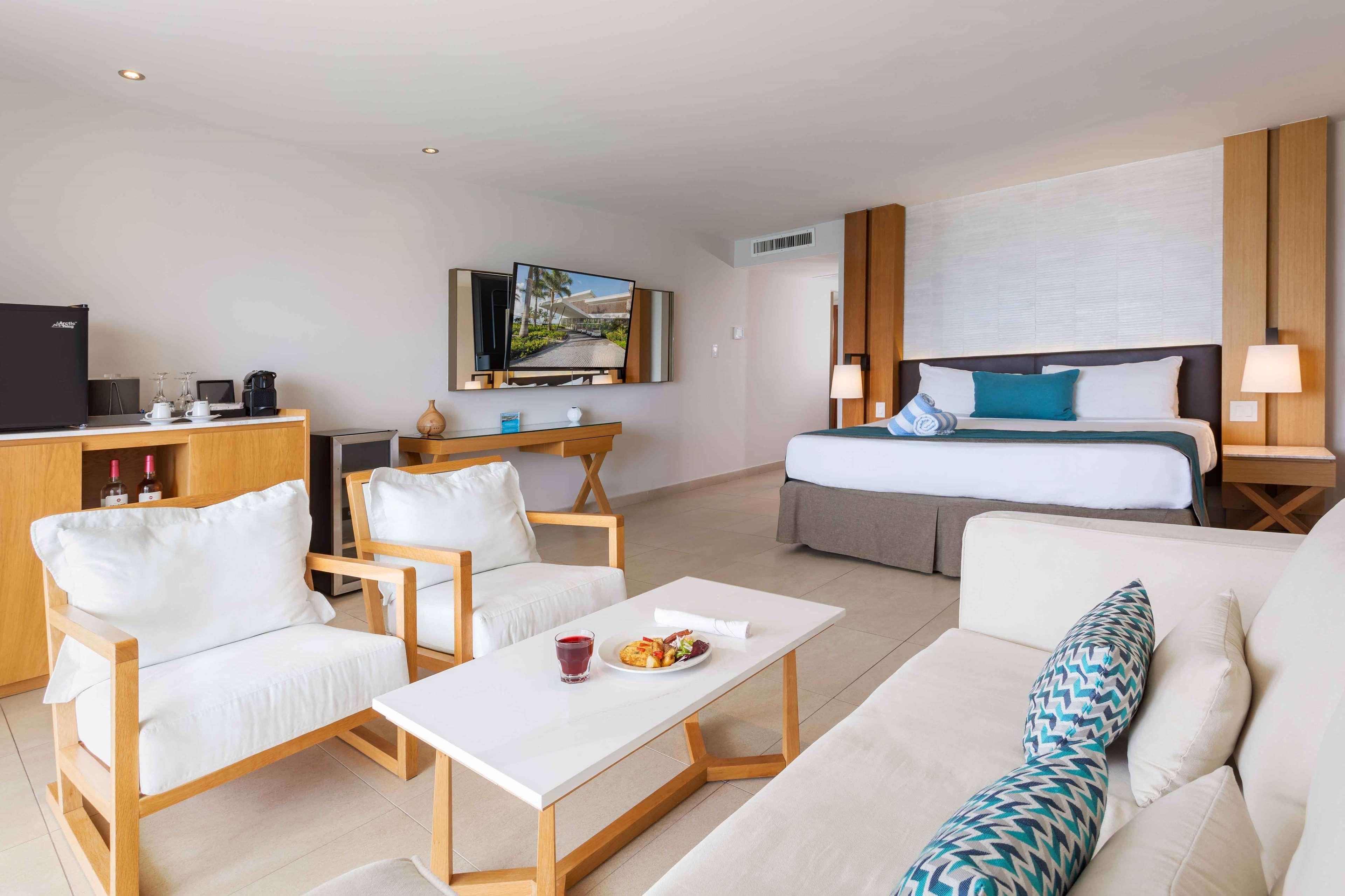 Deluxe Junior Suite image