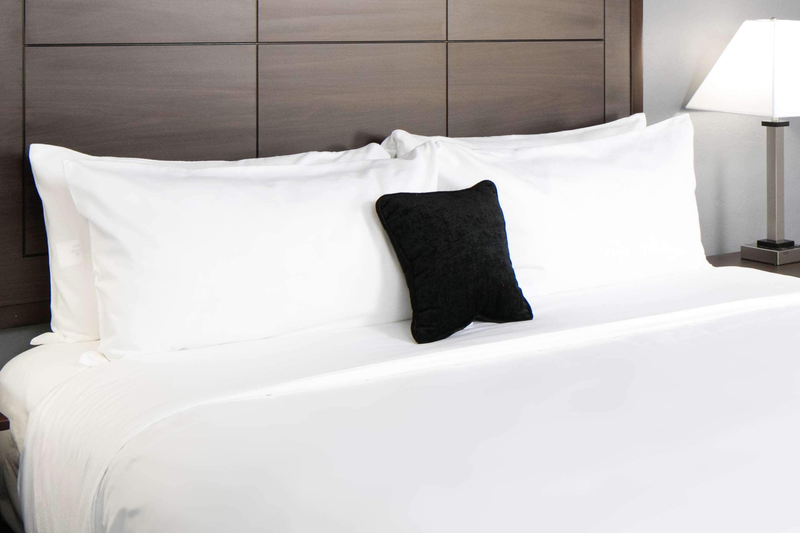 Queen Bed image